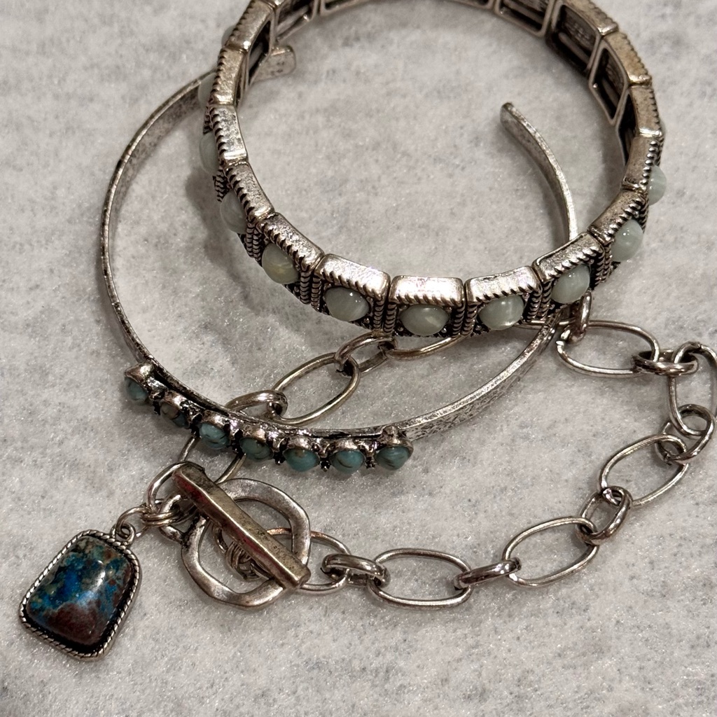 Shyanne- 3 Pcs Silver Tone Chain Blue And White Stone Bracelet 19$